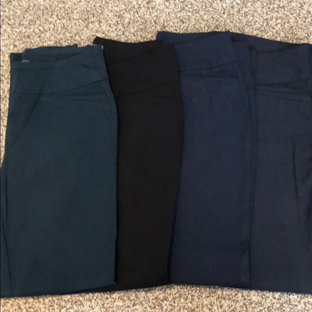 4 pairs Van Heusen Pull On stretch dress pants